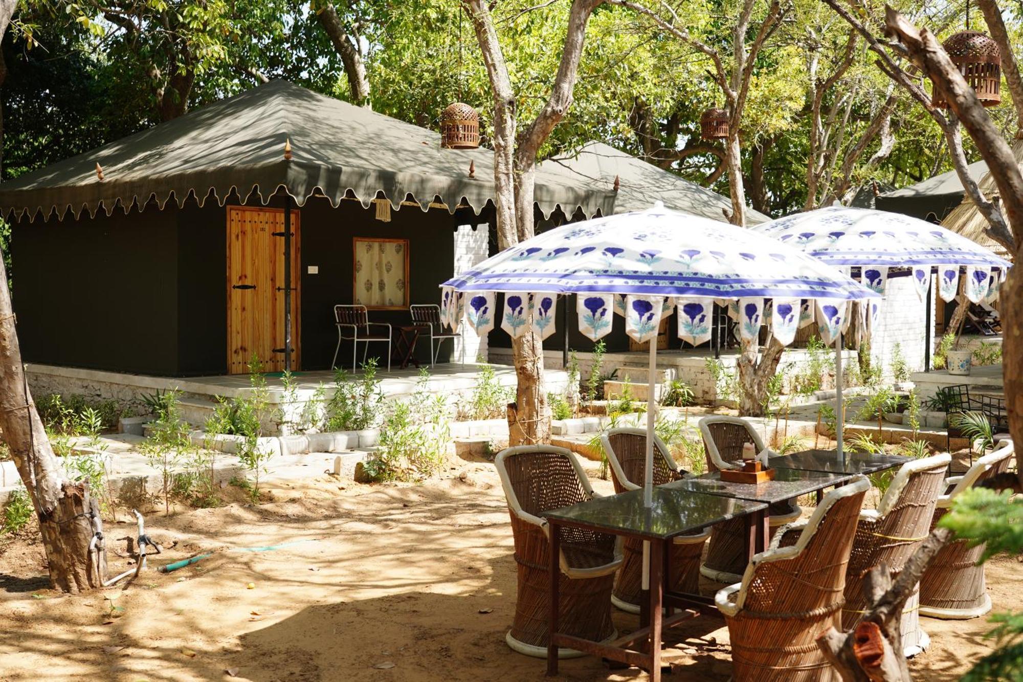 Heli Pushkar Hotel Exterior foto