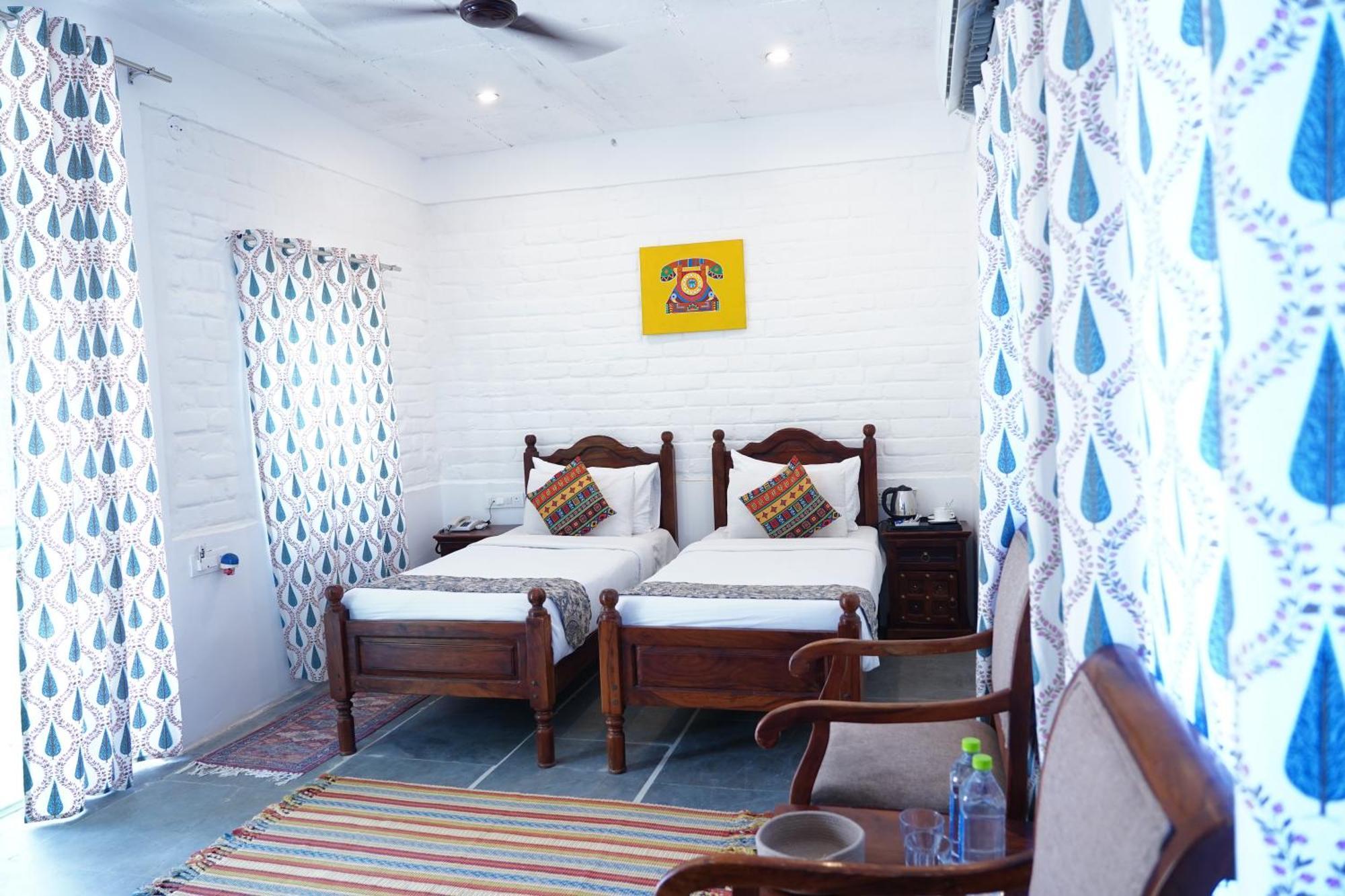 Heli Pushkar Hotel Exterior foto