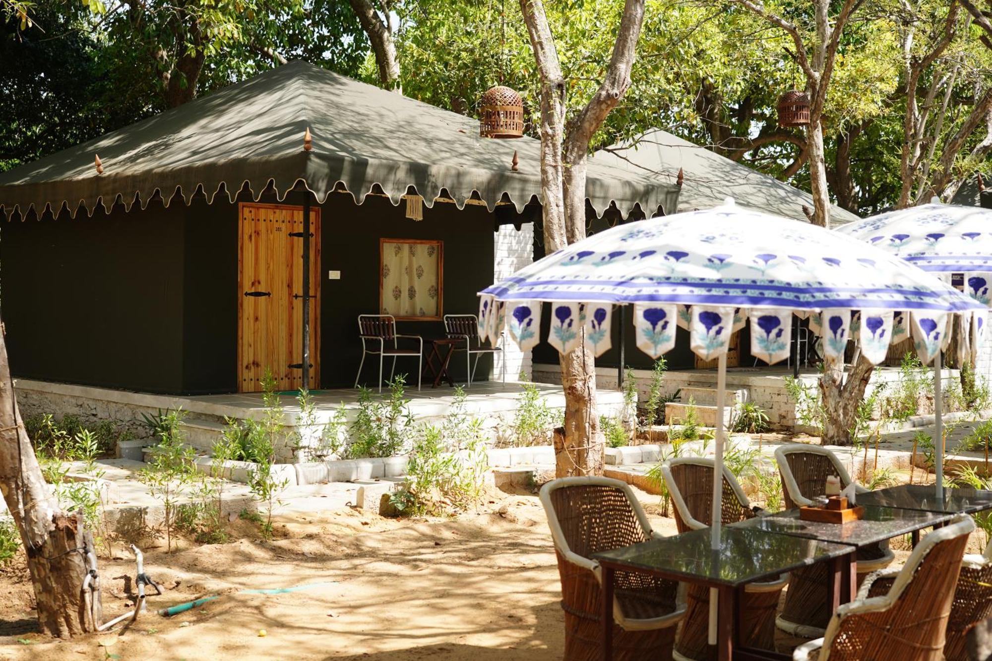 Heli Pushkar Hotel Exterior foto