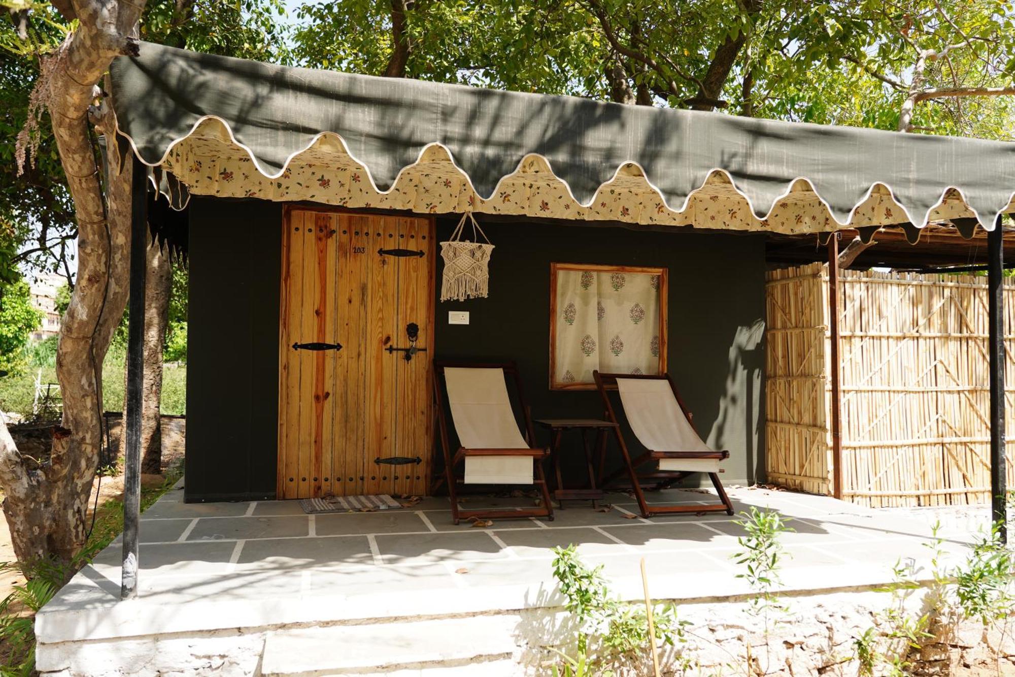 Heli Pushkar Hotel Exterior foto